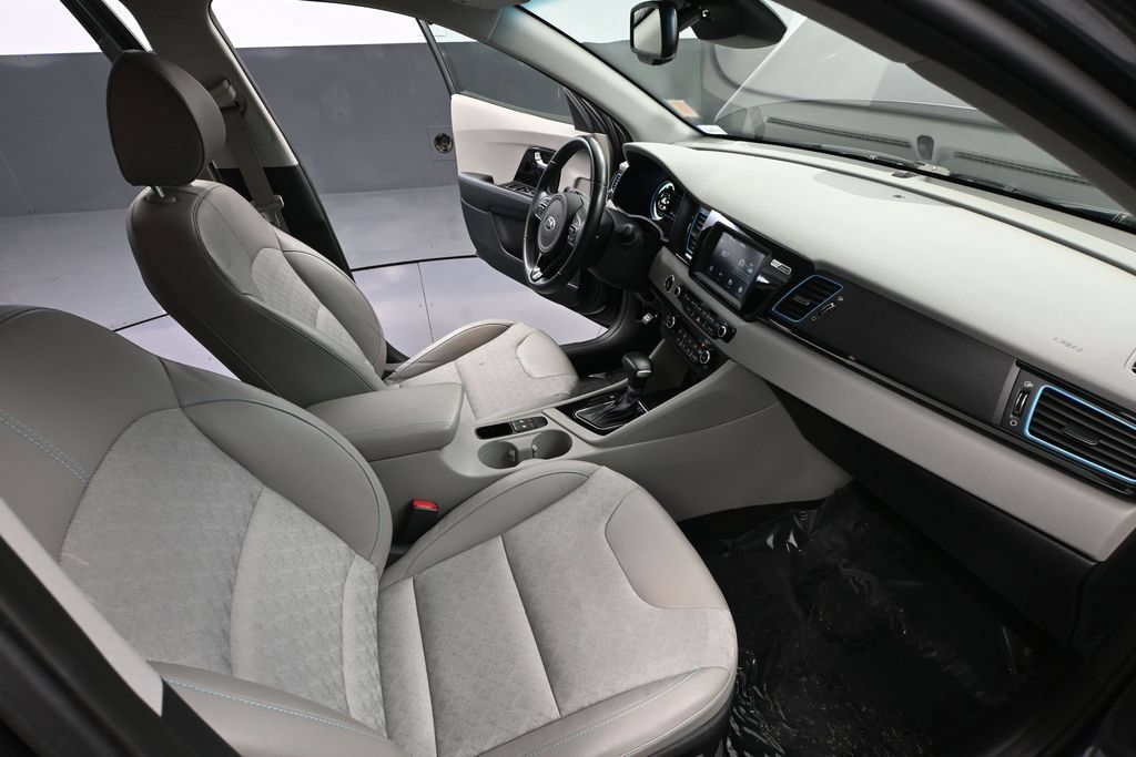 Used 2019 Kia Niro EX FWD image 38