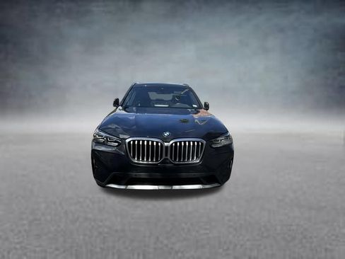 Used 2024 BMW X3 xDrive30i AWD/4WD image 2