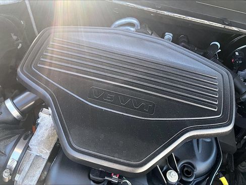 Used 2023 GMC Acadia Denali AWD/4WD image 32