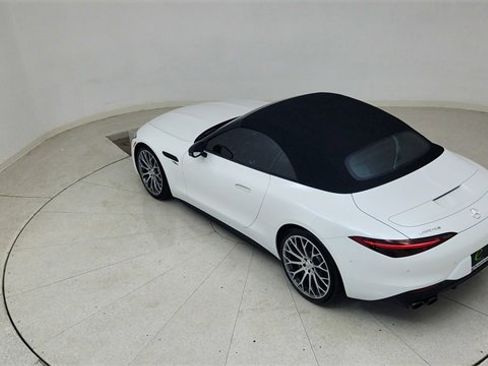Used 2025 Mercedes-Benz SL 43 AMG w/ Driver Assistance Package image 75