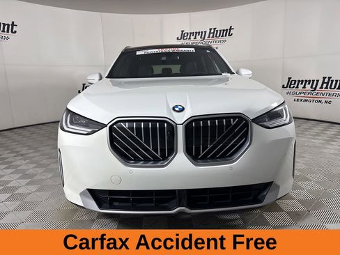 Used 2025 BMW X3 xDrive30i image 3