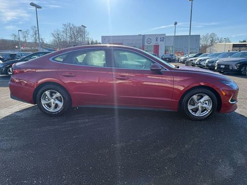 Used 2023 Hyundai Sonata SE w/ Preferred Accessory Package image 8