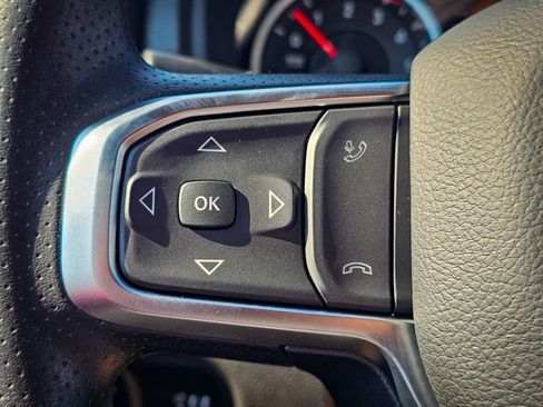 New 2026 RAM 1500 Express AWD/4WD image 18