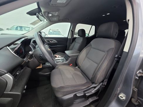 Used 2021 Chevrolet Traverse LS AWD/4WD image 11