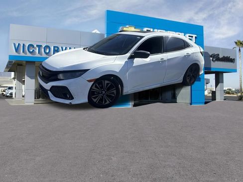 Used 2018 Honda Civic EX image 9