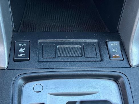 Used 2014 Subaru Forester 2.5i Premium image 18