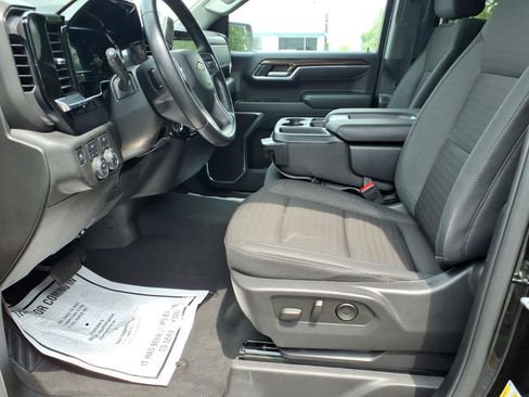 Used 2025 Chevrolet Silverado 1500 LT AWD/4WD image 24