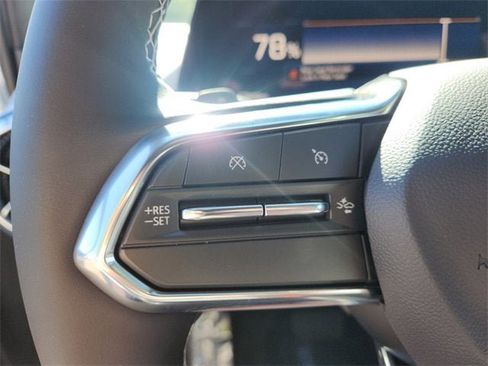 New 2026 Chevrolet Equinox EV LT image 16