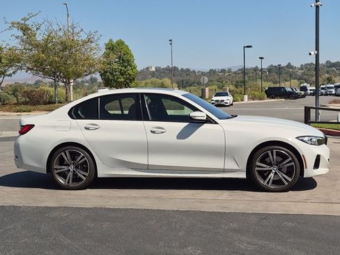 Used 2023 BMW 330i Sedan w/ Driving Assistance Package RWD image 4