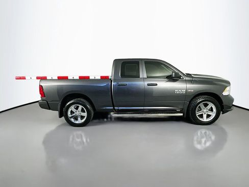Used 2017 RAM 1500 Express w/ Express Value Package AWD/4WD image 8