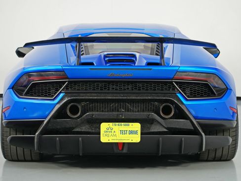 Used 2018 Lamborghini Huracan Performante image 52