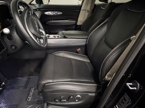 Used 2025 Genesis Electrified GV70 Advanced image 22