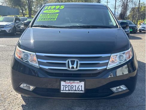 Used 2011 Honda Odyssey Touring image 2