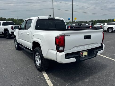 Used 2019 Toyota Tacoma SR w/ SR Convenience Package RWD image 8