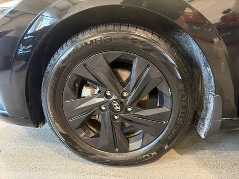 Used 2023 Hyundai Elantra SEL FWD image 27