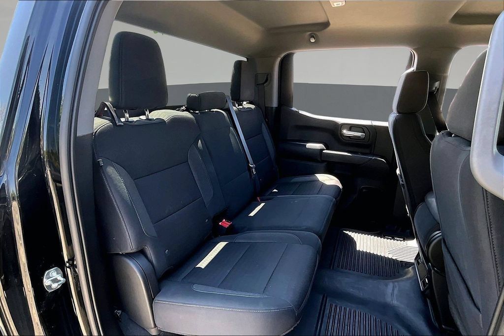 Used 2023 Chevrolet Silverado 1500 Custom Trail Boss w/ LPO, Dark Essentials Package AWD/4WD image 27