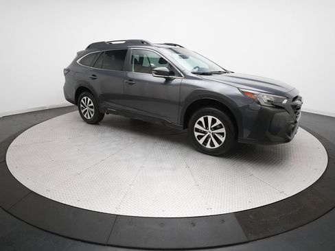 Used 2024 Subaru Outback Premium image 36