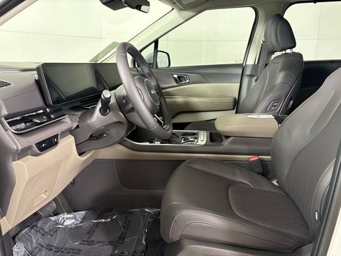 New 2026 Kia Carnival EX image 19