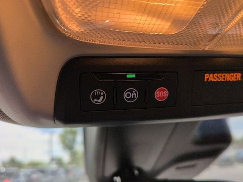 Used 2025 Buick Encore GX Preferred AWD/4WD image 25