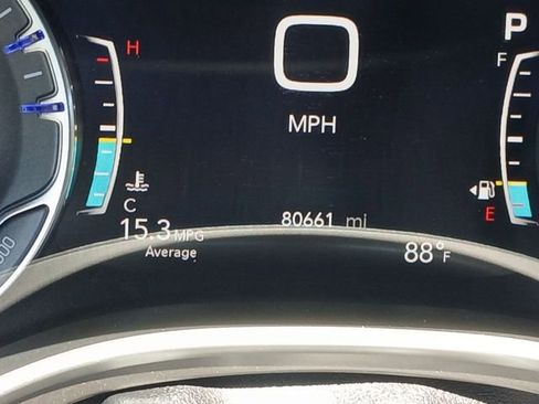 Used 2021 Chrysler Pacifica Touring-L FWD image 15