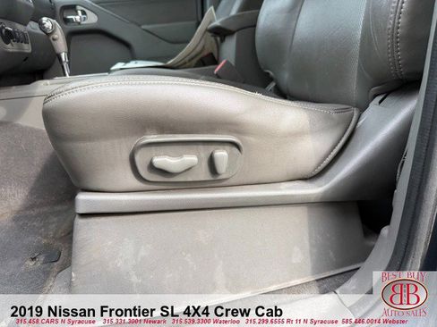 Used 2019 Nissan Frontier SL image 17