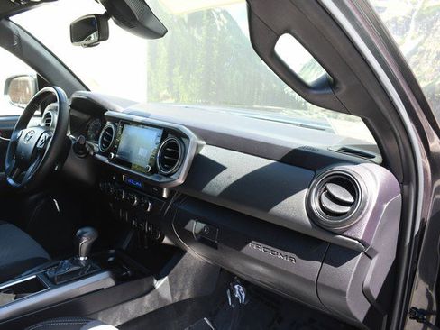 Used 2023 Toyota Tacoma TRD Off-Road image 24