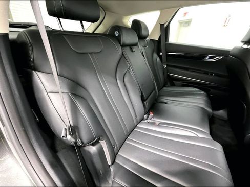 Used 2025 Genesis GV80 2.5T Standard AWD/4WD image 34