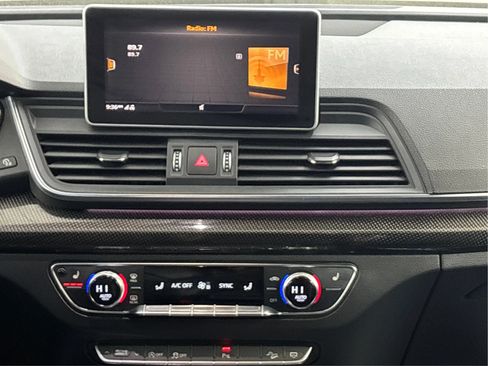 Used 2018 Audi SQ5 Prestige AWD/4WD image 19