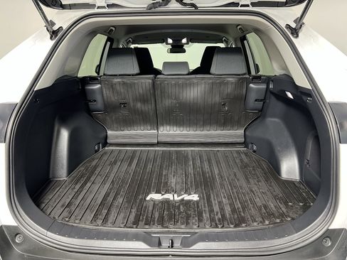 Used 2024 Toyota RAV4 LE image 21