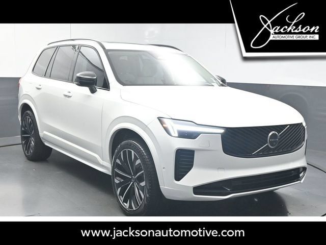 Certified 2026 Volvo XC90 B6 Ultra w/ Protection Package Premier AWD/4WD image 1