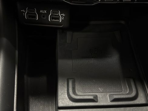 Used 2024 Dodge Durango R/T AWD/4WD image 32