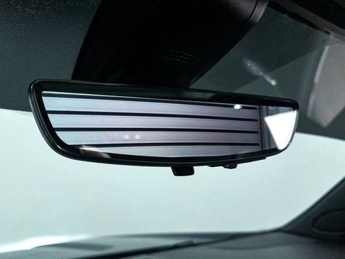 Used 2022 GMC Yukon Denali w/ Advanced Technology Package image 6