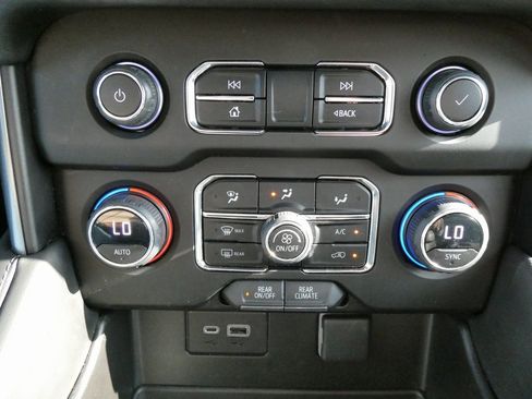 Certified 2023 Chevrolet Tahoe LS image 28