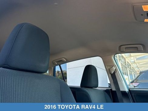 Used 2016 Toyota RAV4 LE FWD image 19