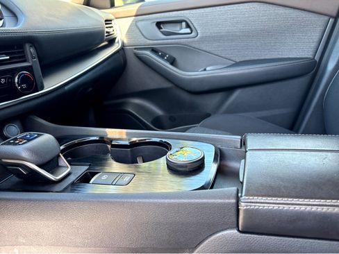 Certified 2021 Nissan Rogue S image 7