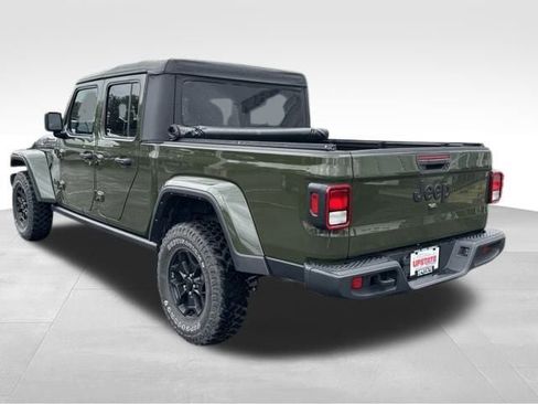 Used 2022 Jeep Gladiator Sport image 29