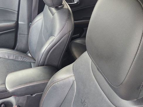 Used 2021 Jeep Compass Limited image 21