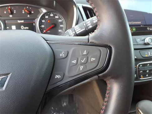 Used 2022 Chevrolet Equinox RS w/ Infotainment Package image 15