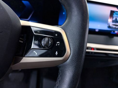 Used 2023 BMW iX xDrive50 w/ Sport Package image 30