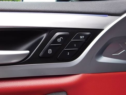 Used 2023 BMW X4 M40i w/ Premium Package image 18