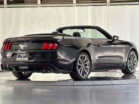 Used 2016 Ford Mustang GT Premium image 9