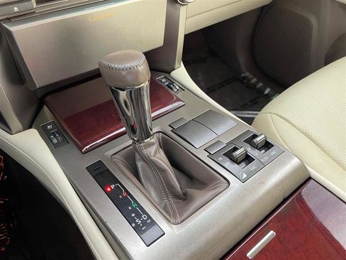Used 2011 Lexus GX 460 image 62