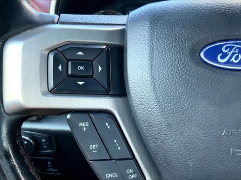 Used 2018 Ford F150 Platinum w/ Equipment Group 701A Luxury AWD/4WD image 24