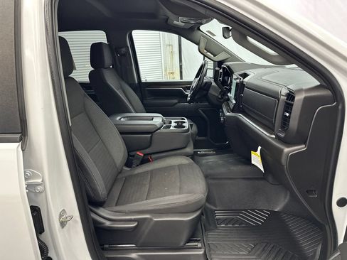 Used 2025 Chevrolet Silverado 2500 LT AWD/4WD image 14