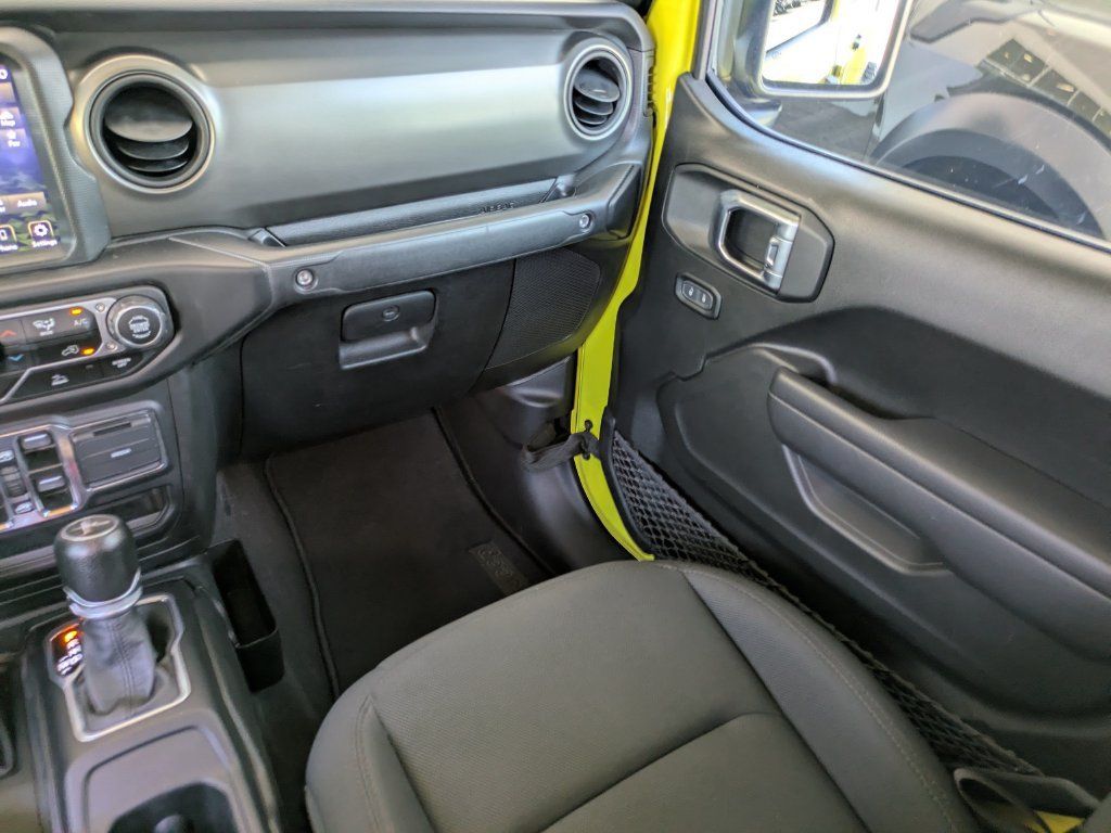 Used 2023 Jeep Gladiator Sport AWD/4WD image 19