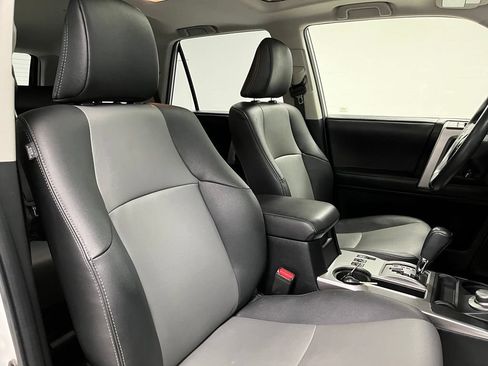 Used 2019 Toyota 4Runner SR5 Premium AWD/4WD image 59