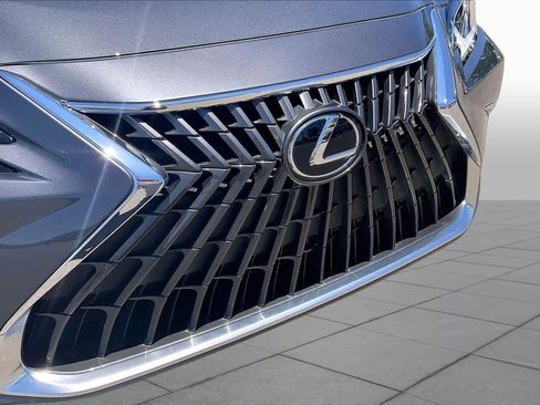 Used 2025 Lexus ES 350 w/ Accessory Package (P3) FWD image 28