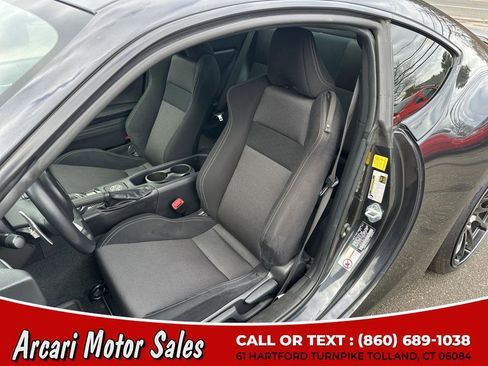 Used 2019 Toyota 86 image 16