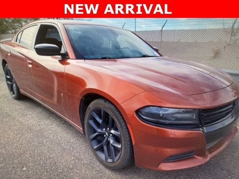 Used 2020 Dodge Charger SXT w/ Plus Group image 12