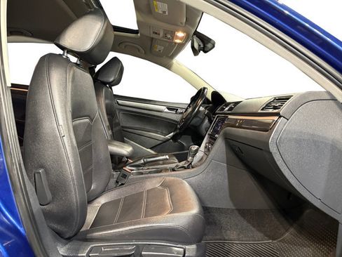 Used 2016 Volkswagen Passat 1.8T SE image 12